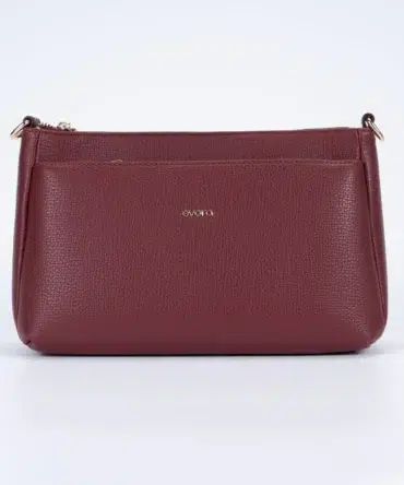 A shoulder bag for women that exudes an abundance of charm- red